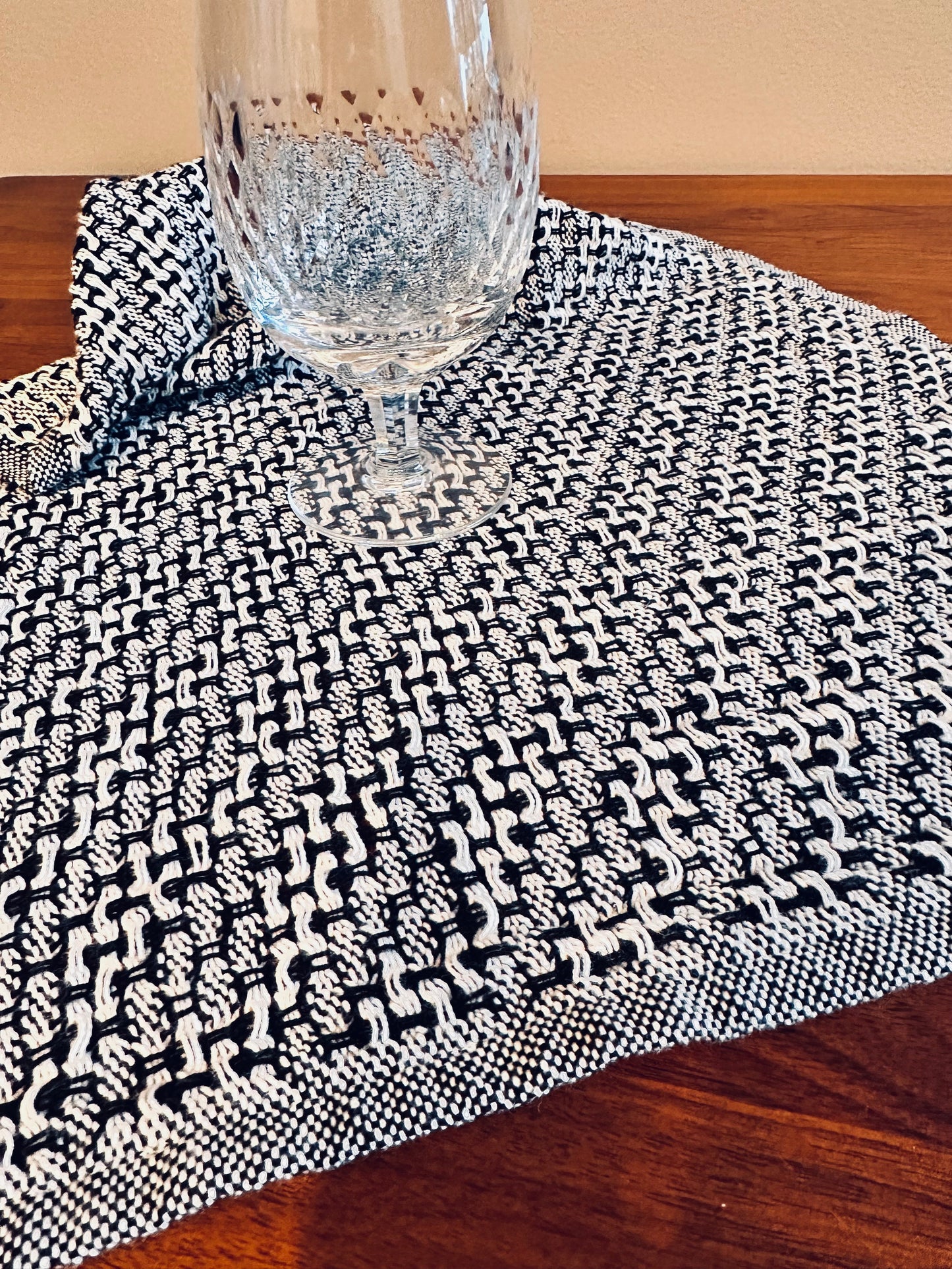 Fluffy Diagonal Lace Towels