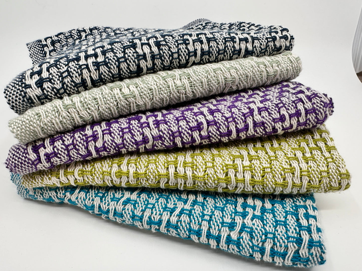 Fluffy Diagonal Lace Towels