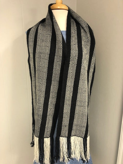 Wool Twill Graphic Scarf - 4-Shaft Pattern in Fingering Weight Yarn