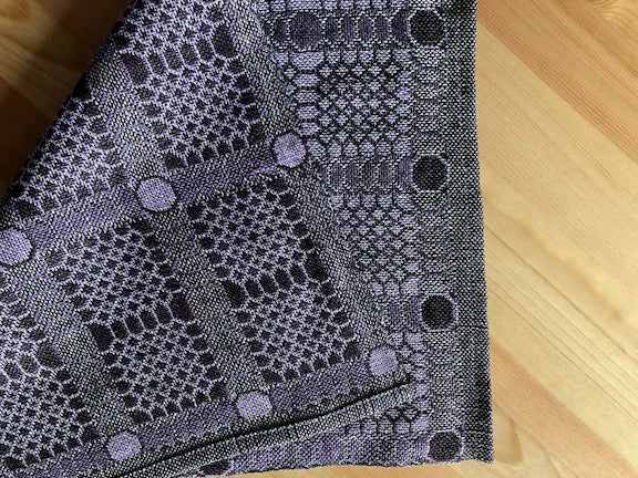 Leaded Panes and Lightning Game - 16 Shaft Pattern and Yarn Kit