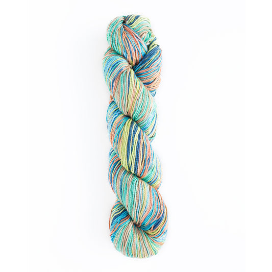 Urth Yarns - Uneek DK Cotton