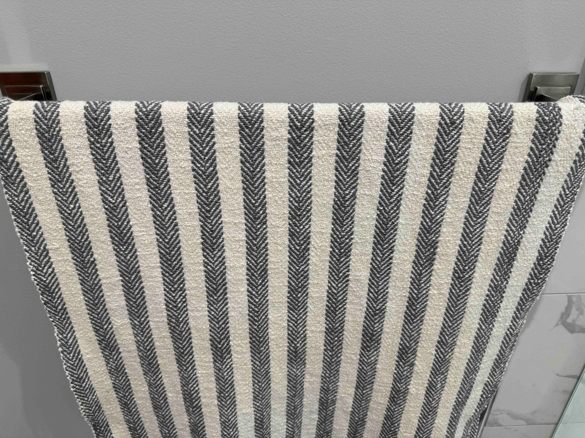 Pillow Soft Chevron Towels