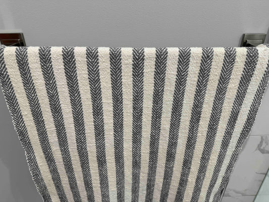 Pillow Soft Chevron Towels