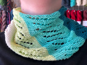 June Project for the Twelve Months of Christmas - Euroflax Mini-Skein Beach Cowl Kit