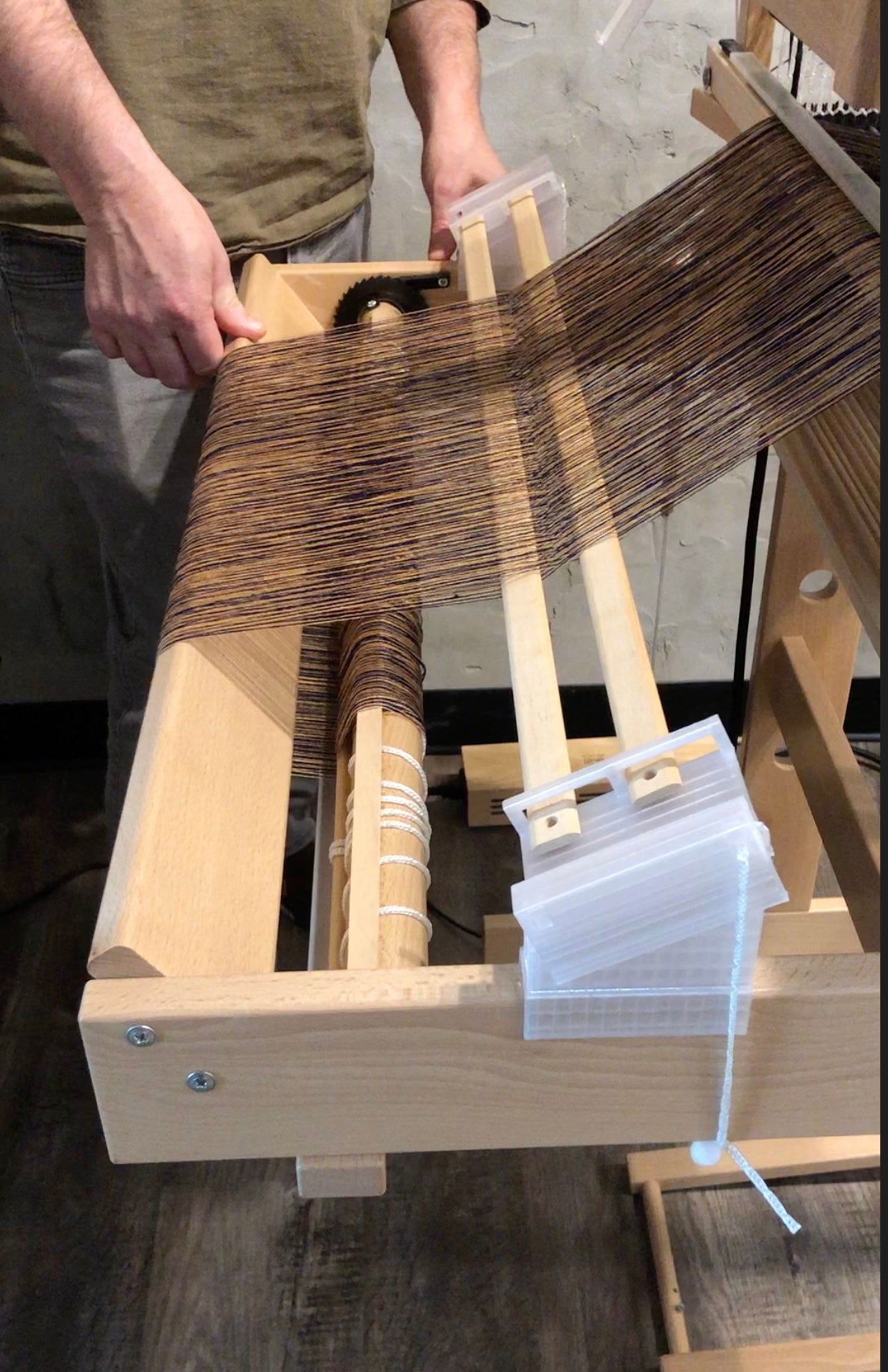 Louet Megado Helping Hands for Louet Magic – LoftyFiber