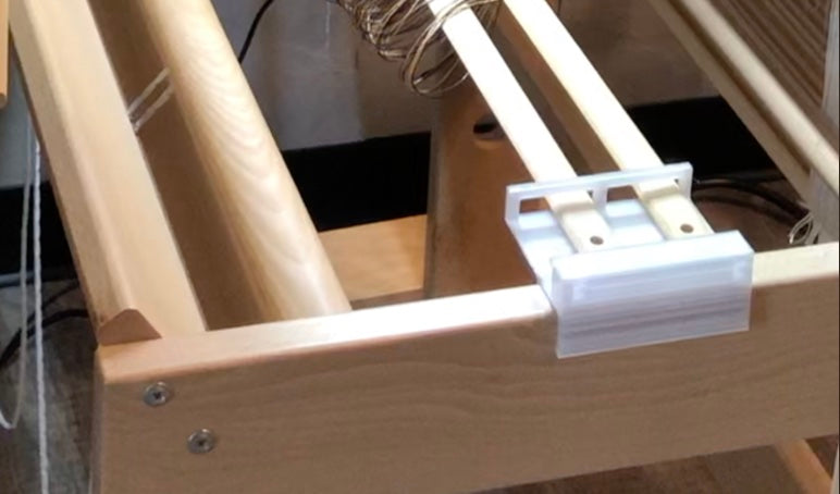 Louet Megado Helping Hands for Louet Magic – LoftyFiber